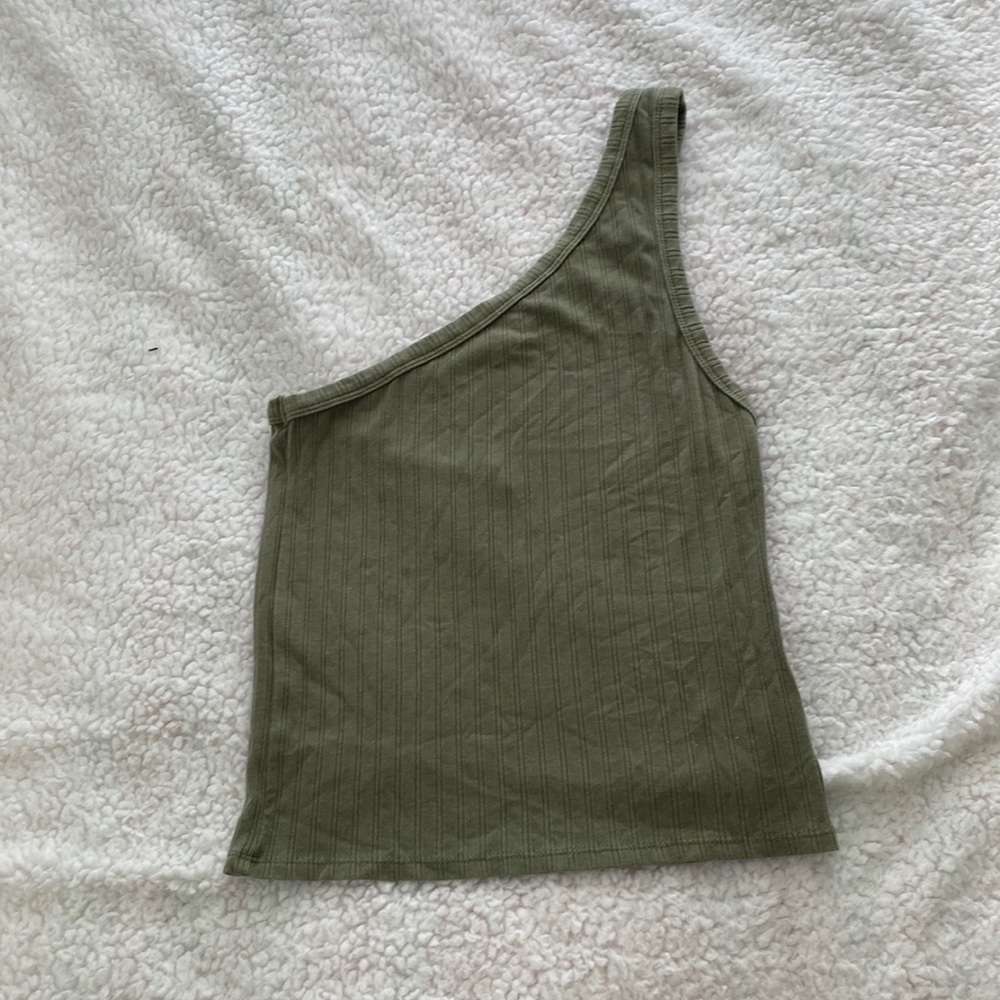 AE One Shoulder Top
